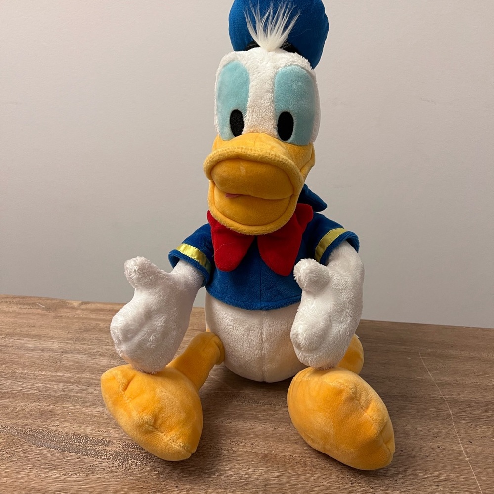 Disneyland Donald Duck plush toy 17inch